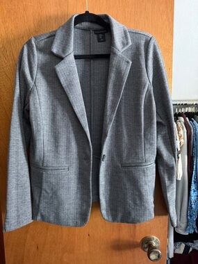 Tahari Light Gray Herringbone Tailored Blazer